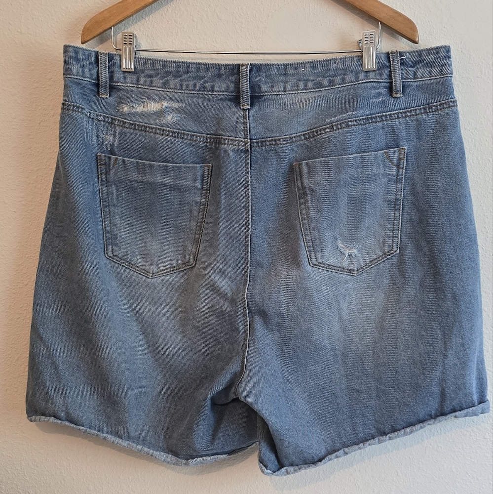 Gibson Latimer Women's Distressed Denim Shorts - Picture 2 of 3